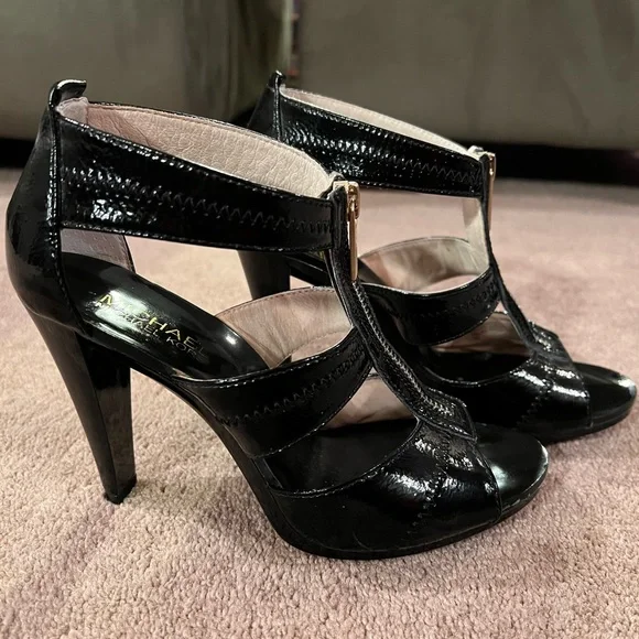 Michael Kors heels - Picture 1 of 7